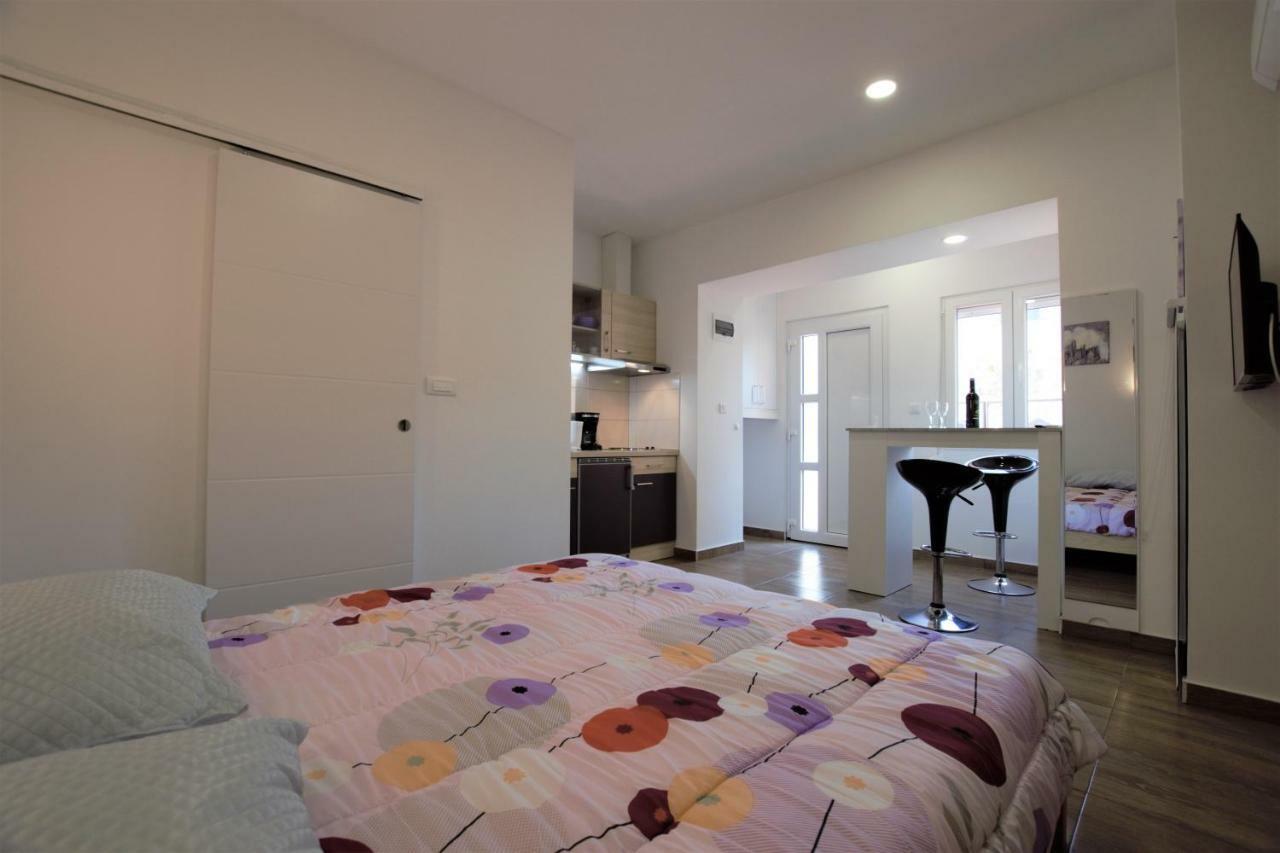 Studio Apartman Danijela Pula Exteriér fotografie